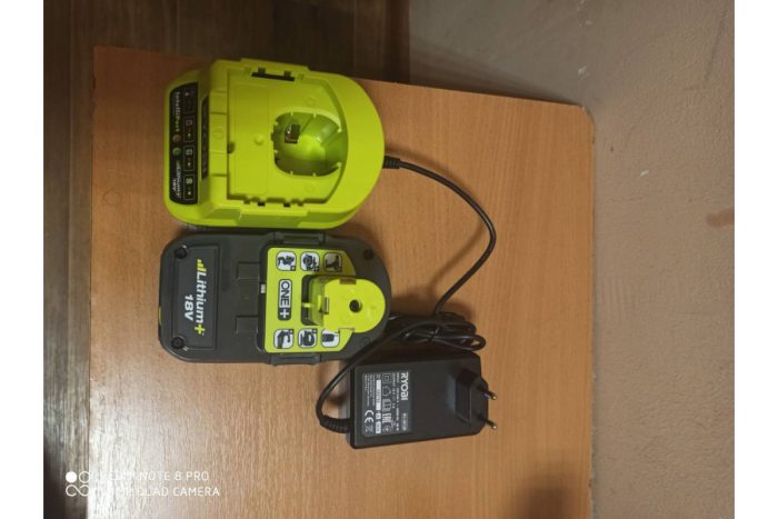 nabor ryobi one rc18120 125 5133003359 akkumulyator 18 v 2 5 a ch li ion i zaryadnoe ustrojstvo rc18120 36677